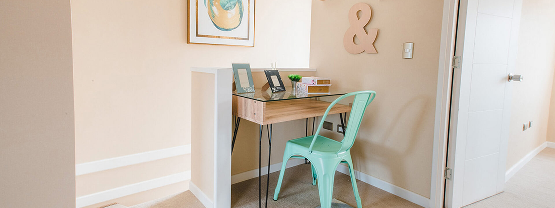 HOME OFFICE
